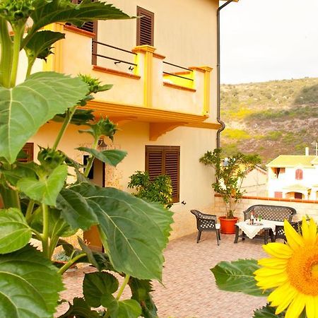 Casa Vacanze Sandalia Bosa Kültér fotó